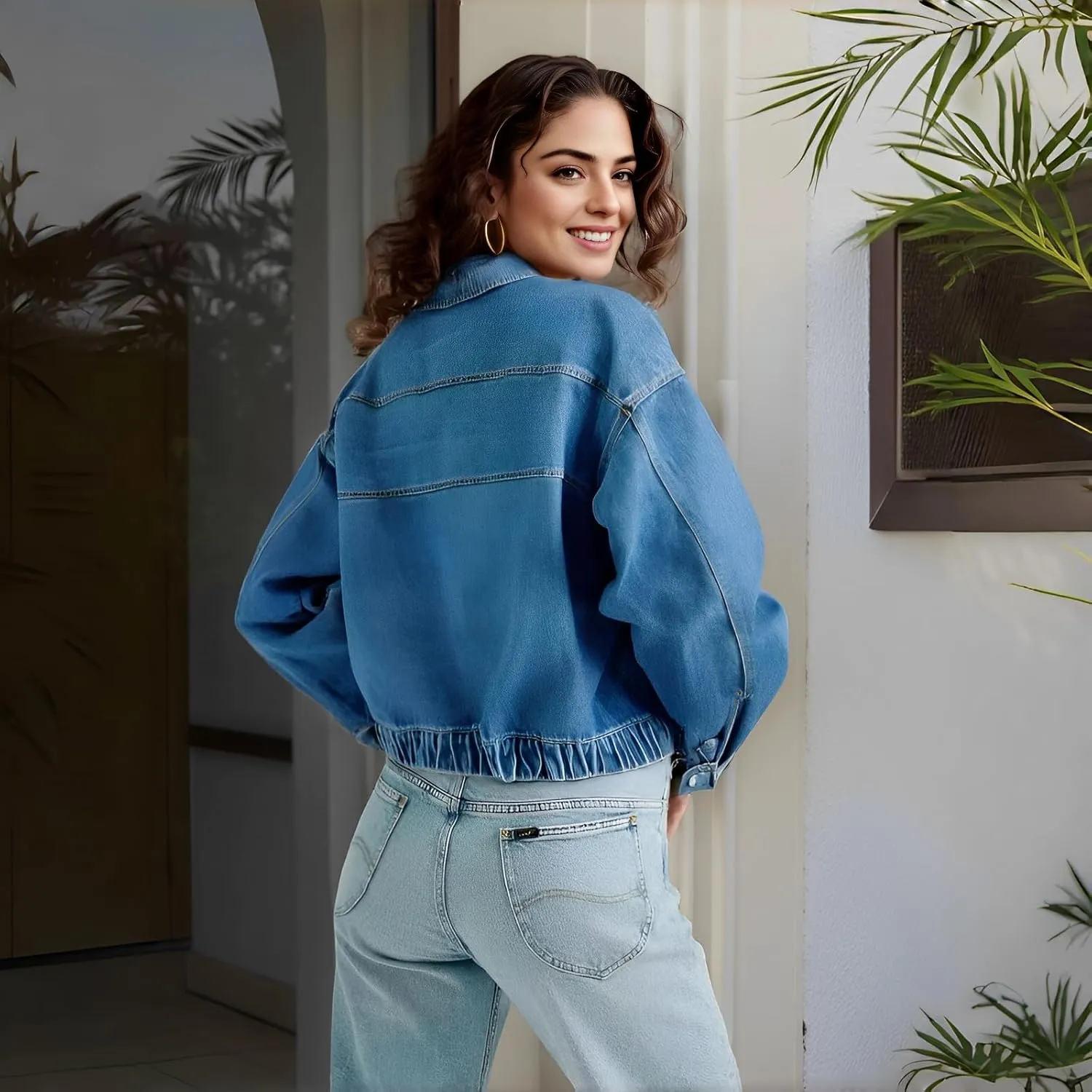 Women's Denim Jackets Vintage Washed Button Up Cropped Oversized Jean Jacket with Pockets