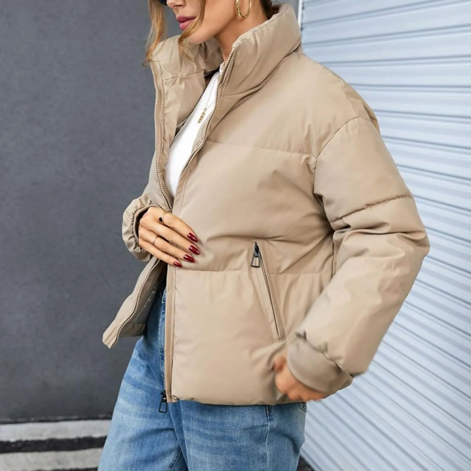 Women's Winter Quilted Jackets Full Zip Long Sleeve Puffer Jackets Short Quilted Warm Puffer Down Coats with Pockets